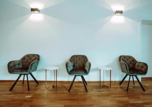 Bild zeigt Kanzlei Stühle